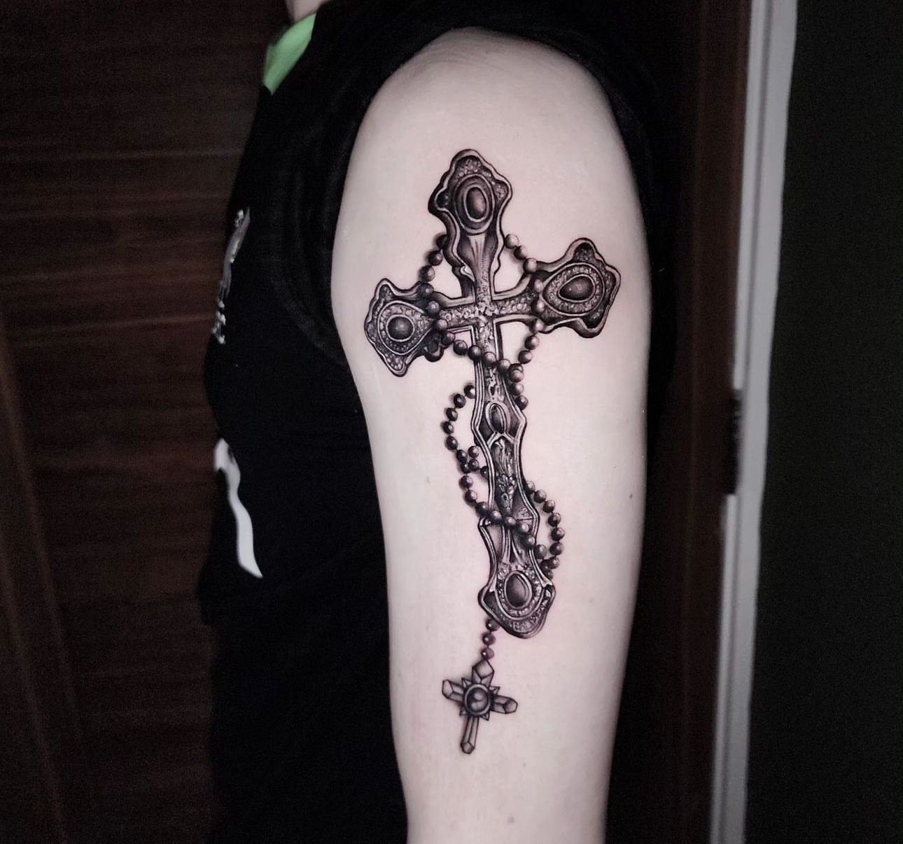 Crucifix 10